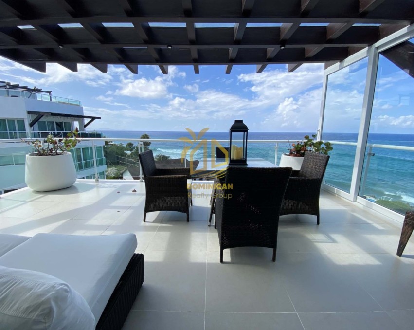 Stunning beachfront penthouse